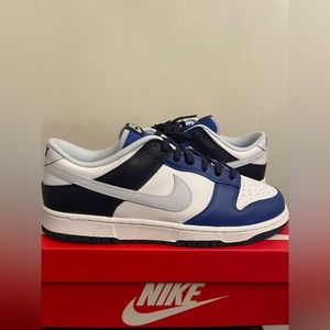Nike low dunks